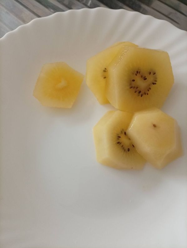 Identificação da planta Kiwi amarelo por foto